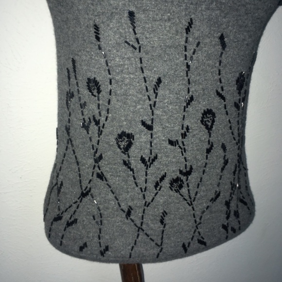 VTG Y2K BRITISH KHAKI CASHMERE BLEND BEADED TEE SZ S - Picture 4 of 5